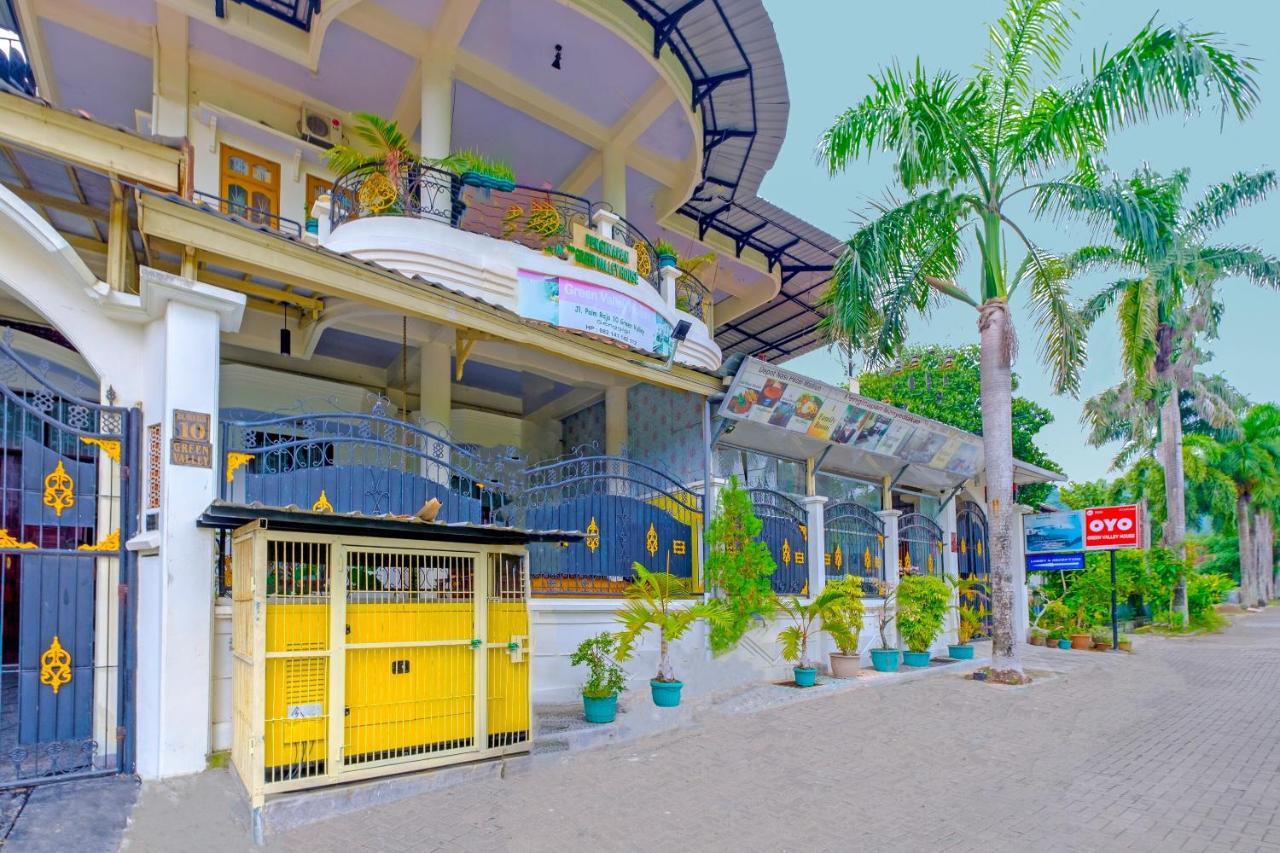 Oyo 3088 Green Valley House Senggigi Exterior photo